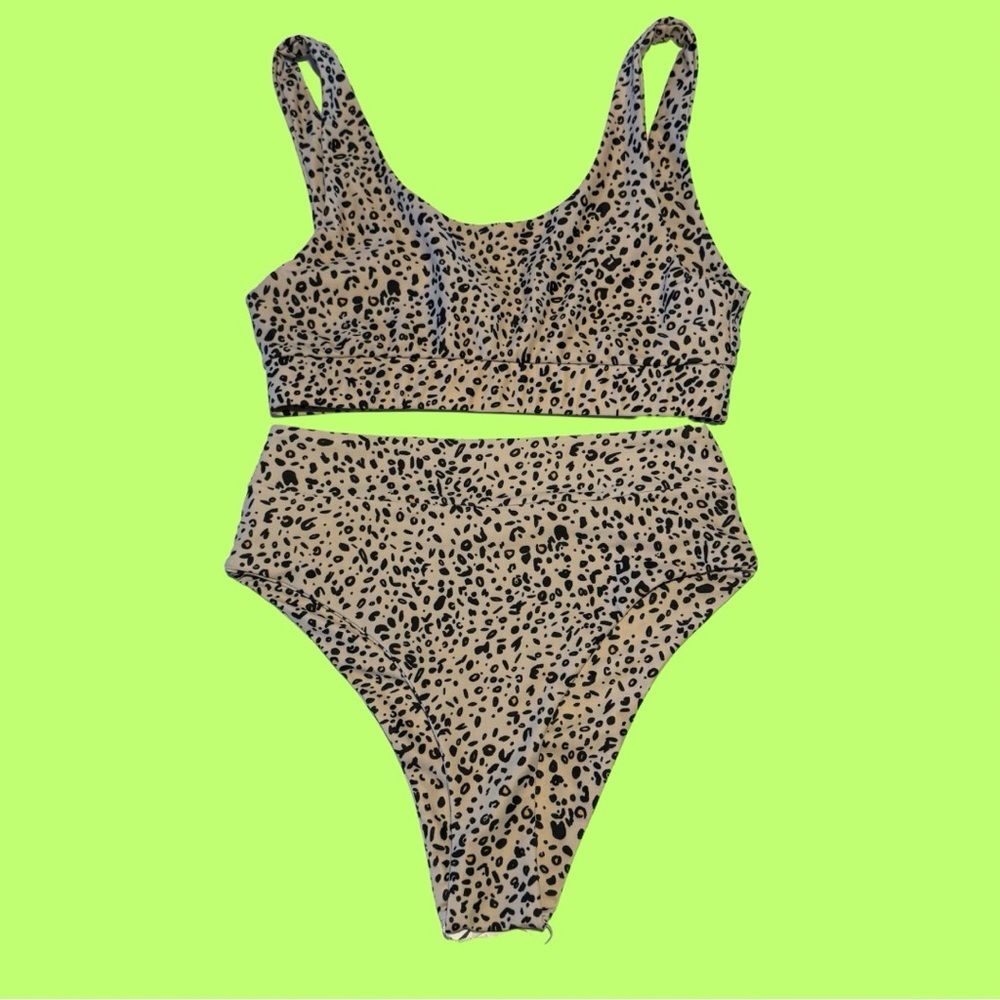 NEW Kulani Kini’s Leo Bikini Set Leopard Spots Long Crop /High Waisted Cheeky S